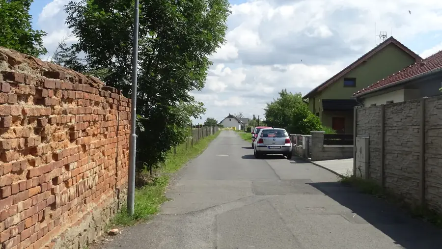 Ulice v Raduni za denního světla